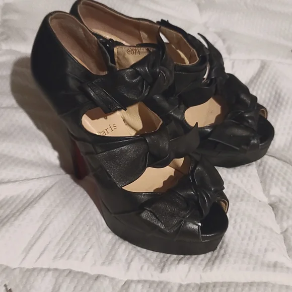 Louboutin Madame Butterfly Black Pumps Euro 36